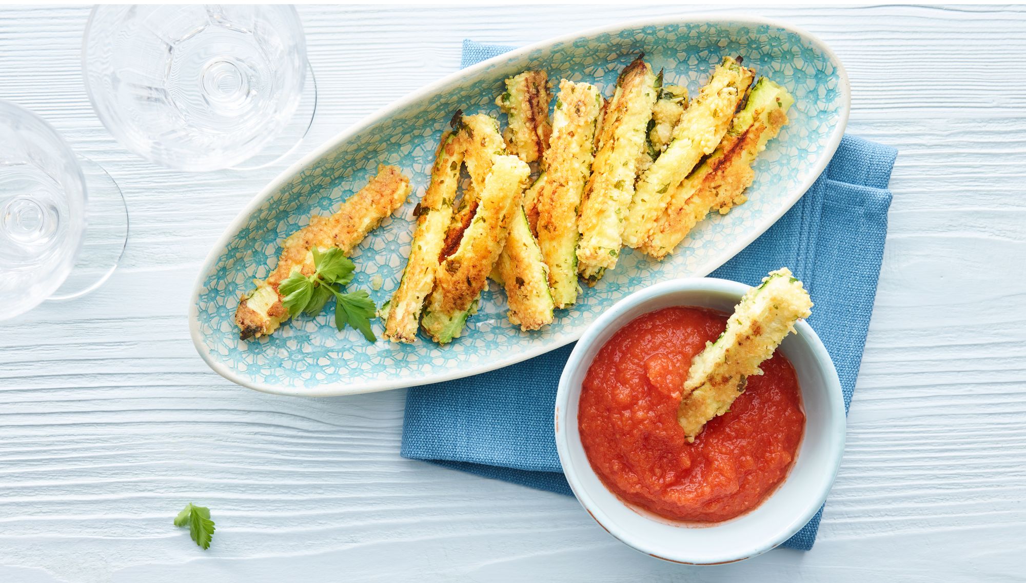 Zucchini-Sticks mit Schweizer Emmentaler AOP