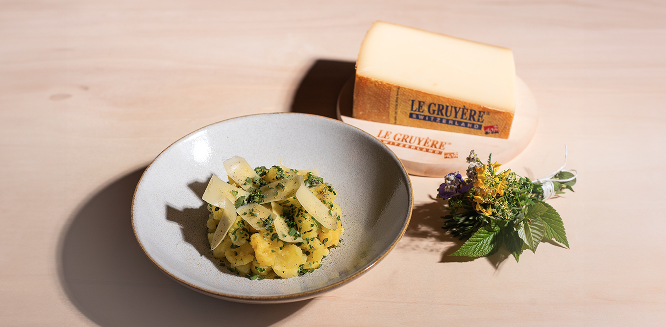 Kartoffelstampf mit Kräutern und Le Gruyère AOP