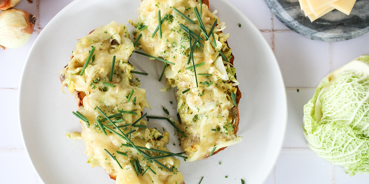 Baguette mit Weißkohl und Raclette Suisse®