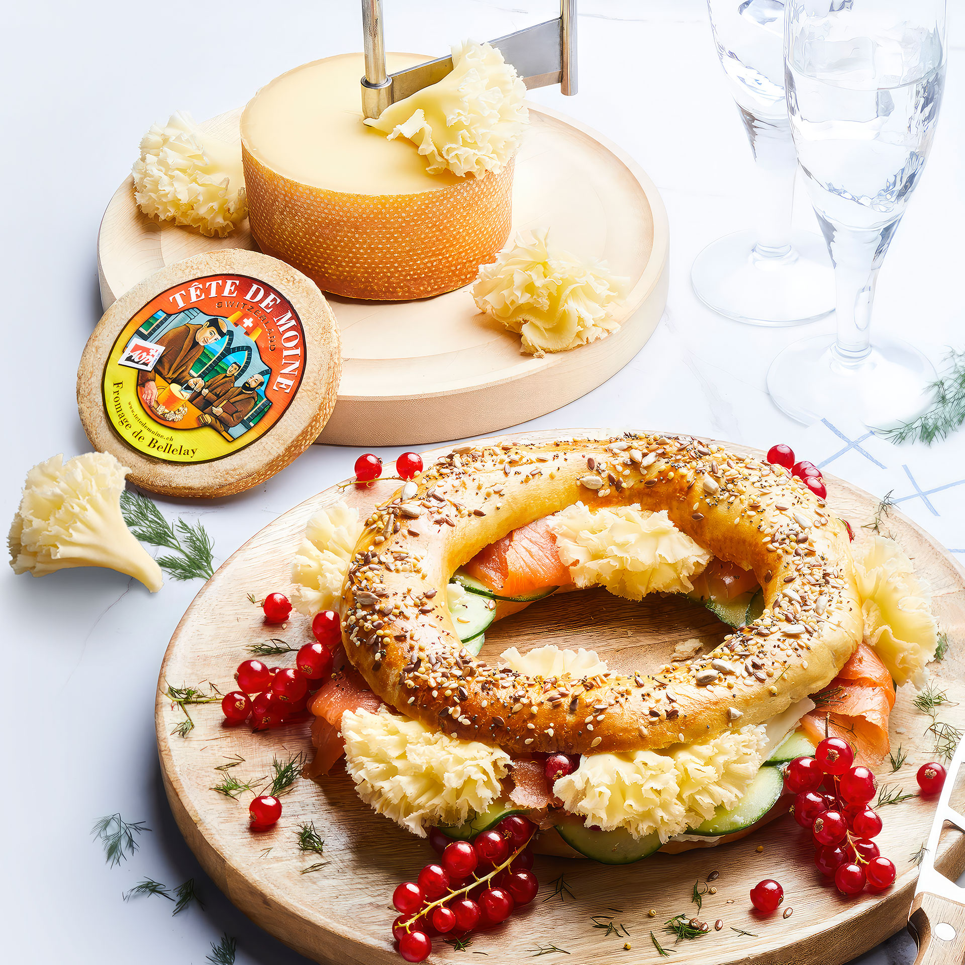 Brezenring mit Lachs und Tête de Moine AOP