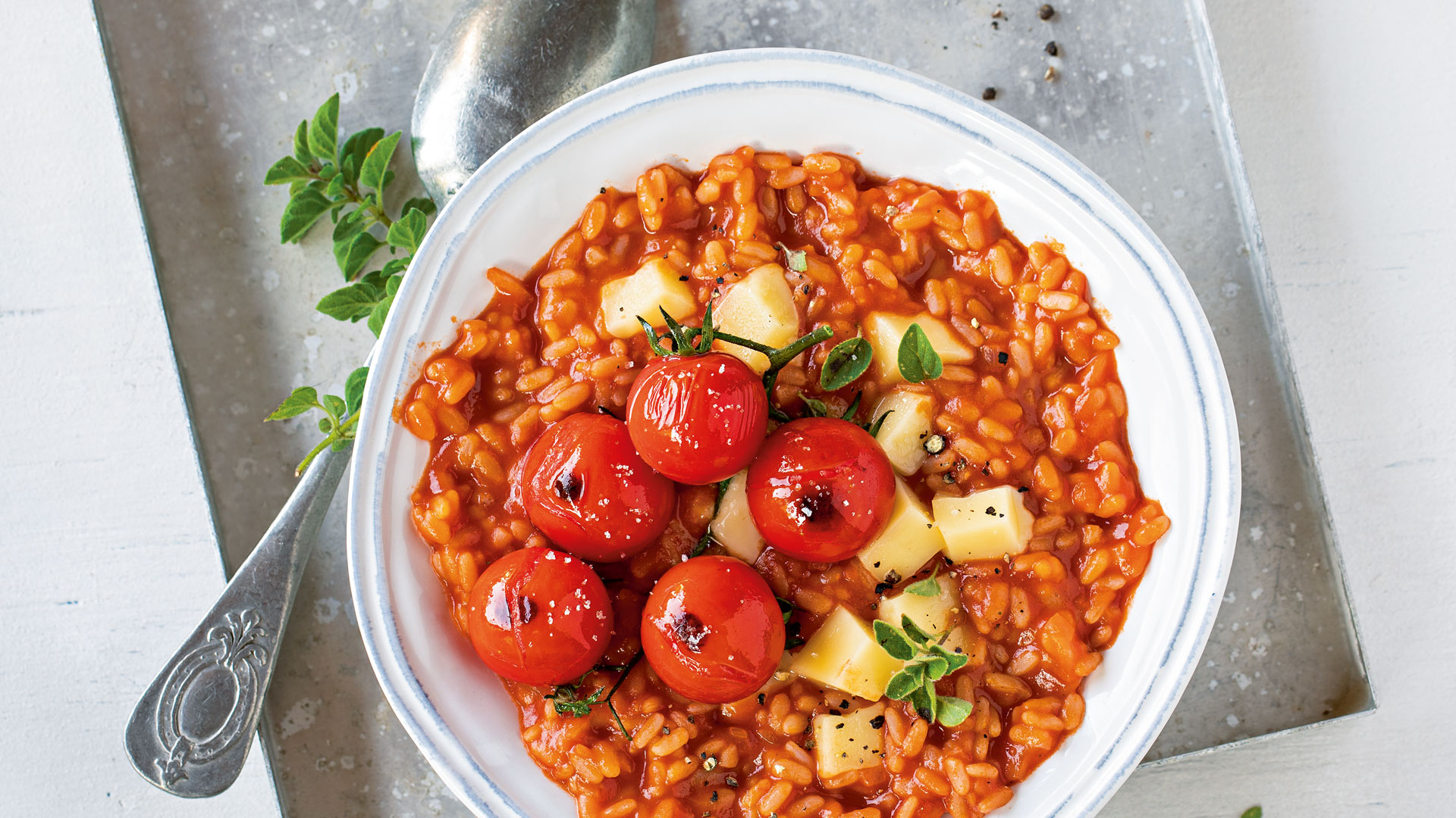 Tomaten-Risotto mit Schweizer Tilsiter