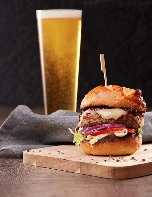 Brioche-Burger mit Vacherin Fribourgeois AOP | Schweizer Käse