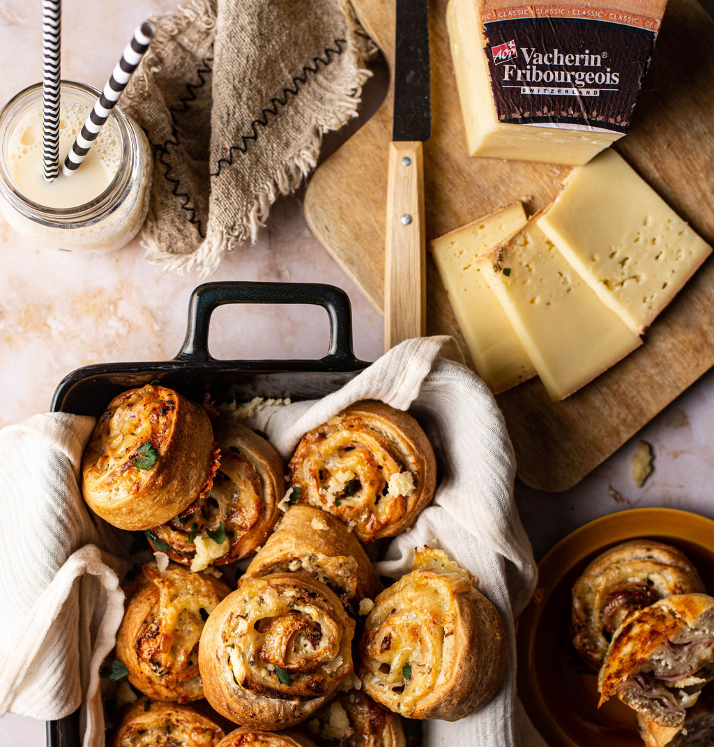 Pizza-Schnecken mit Vacherin Fribourgeois AOP | Schweizer Käse