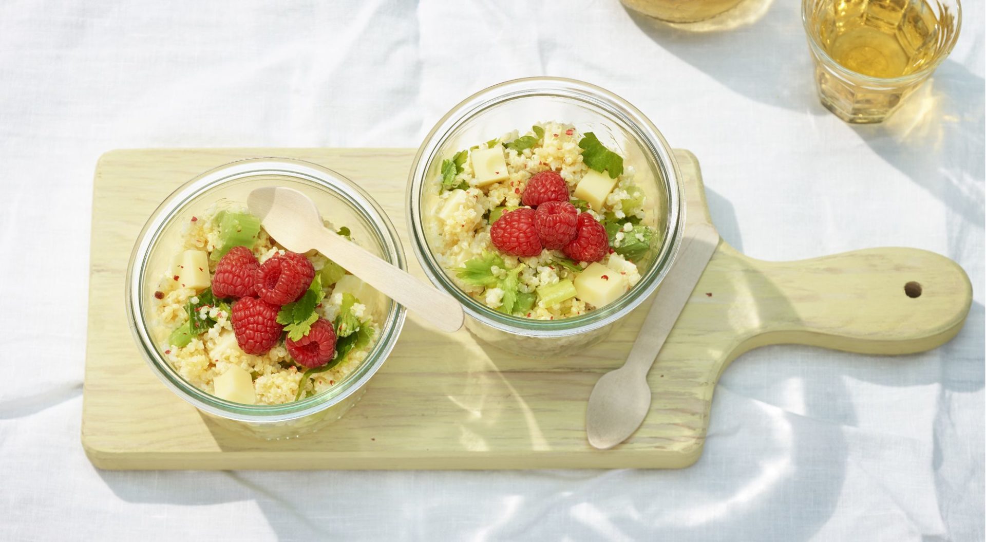 Quinoa-Himbeersalat mit Schweizer Emmentaler AOP