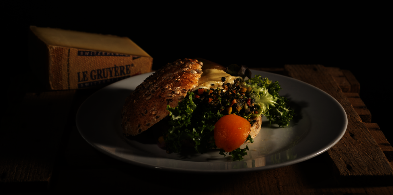 Linsen-Gemüse-Burger mit Le Gruyère AOP