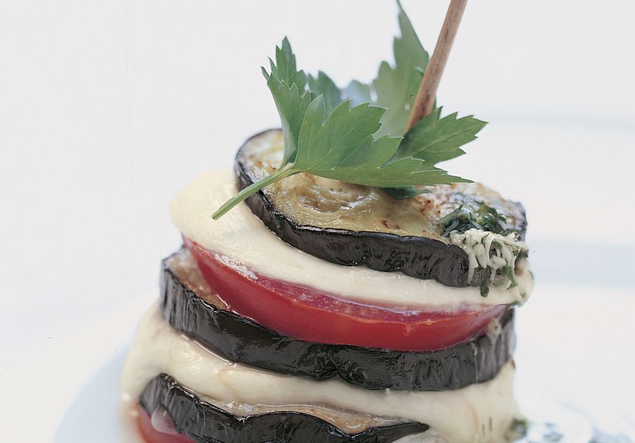 Gemüsetürmchen mit Mozzarella
