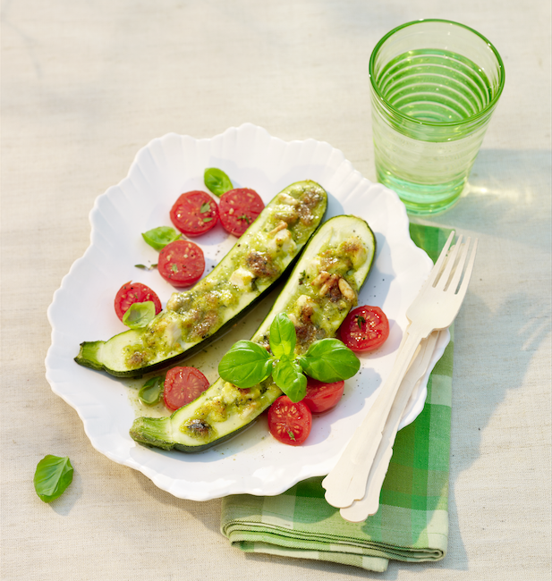 Gefüllte Zucchini mit Tomaten