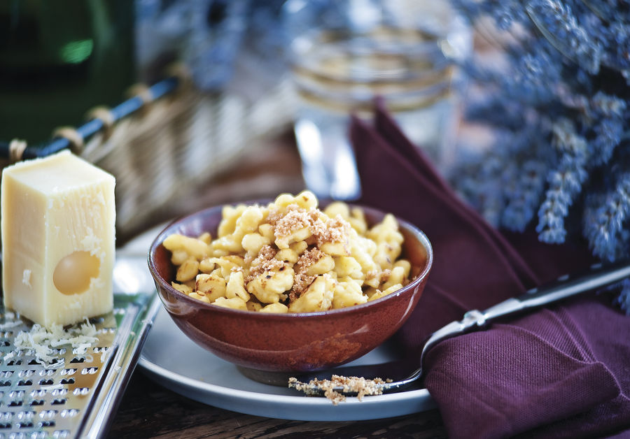 Käsespätzle mit Brösmeli