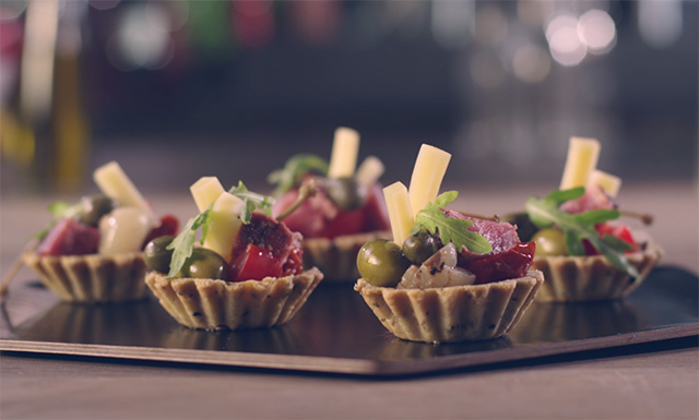 Feine Thunfisch-Tartelettes mit Schweizer Emmentaler AOP