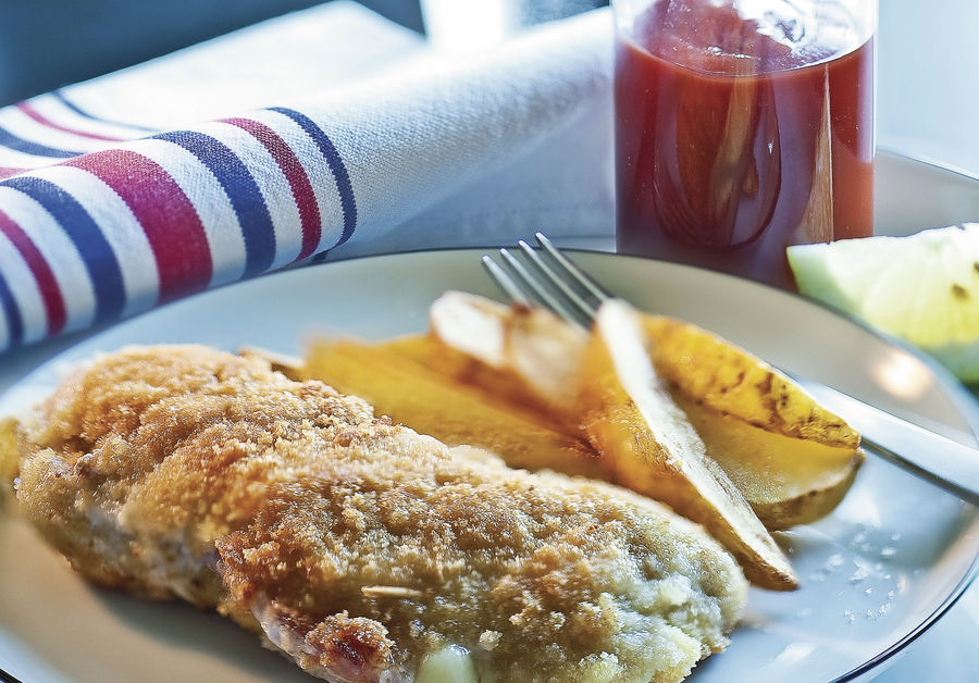 Cordon bleu mit hausgemachtem Ketchup