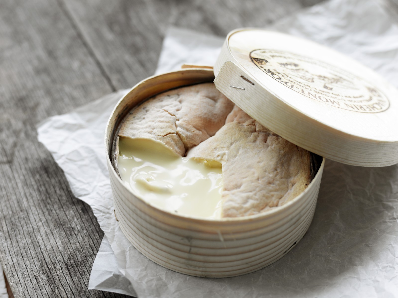 Vacherin Mont-d'Or AOP aus dem Ofen