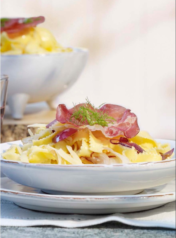 Nudeln mit gebratenem Fenchel, Coppa-Chips und Emmentaler AOP