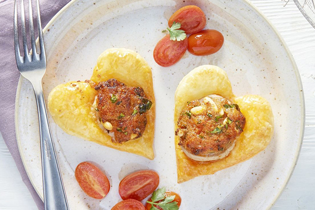 Filet-Herzen mit Tomatenkruste und Schweizer Emmentaler AOP